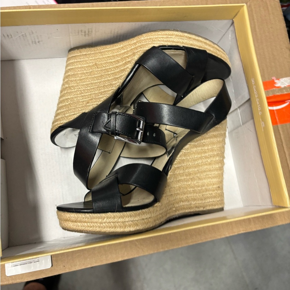 Micheal kors wedge Sandles